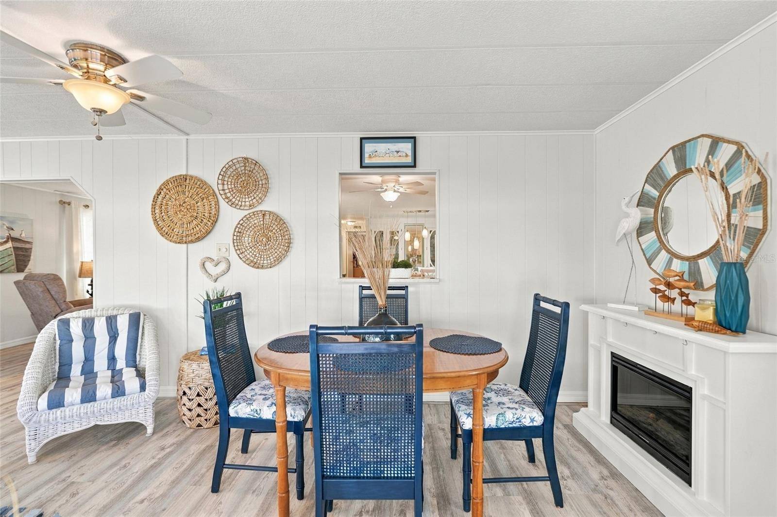17 LAFITTE DR, Nokomis, FL 34275
