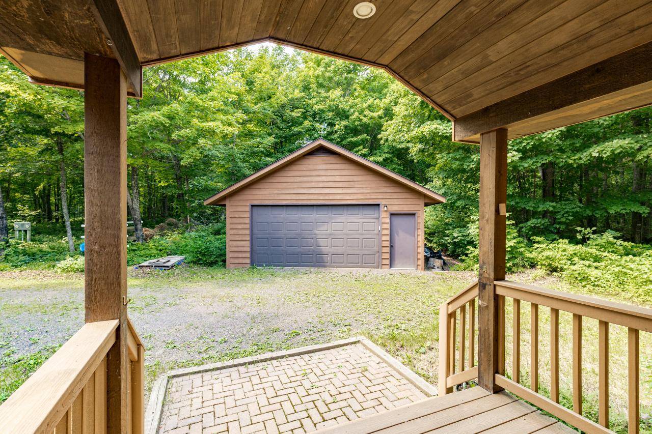 38 Sawmill LN, Lutsen, MN 55612