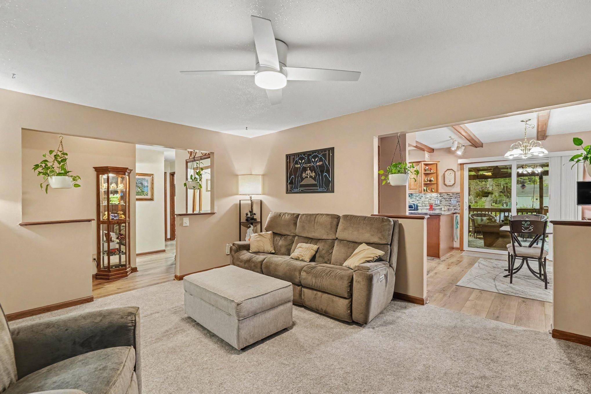 2732 107th LN NW, Coon Rapids, MN 55433