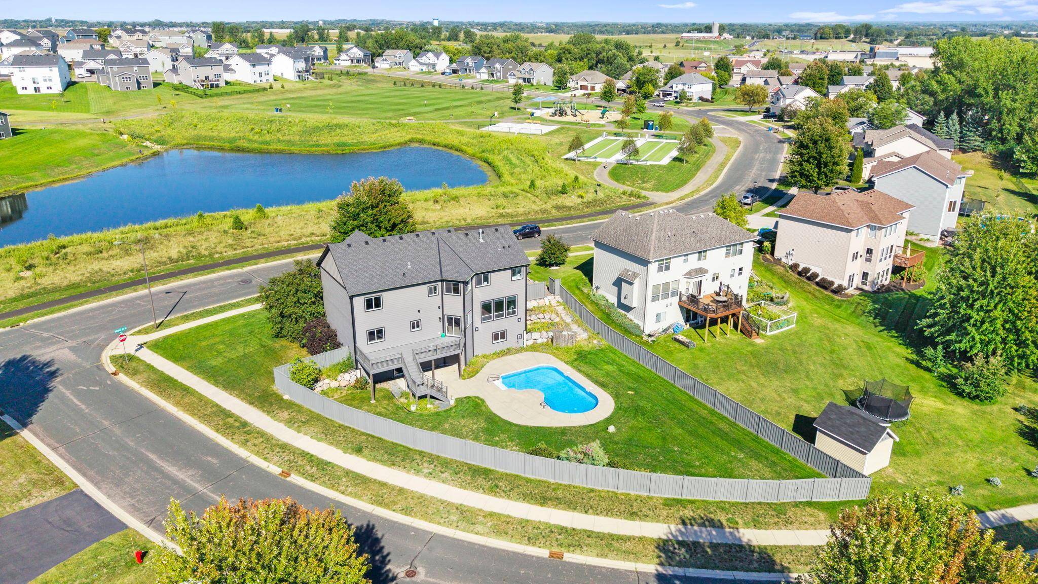 7242 205th ST W, Lakeville, MN 55044