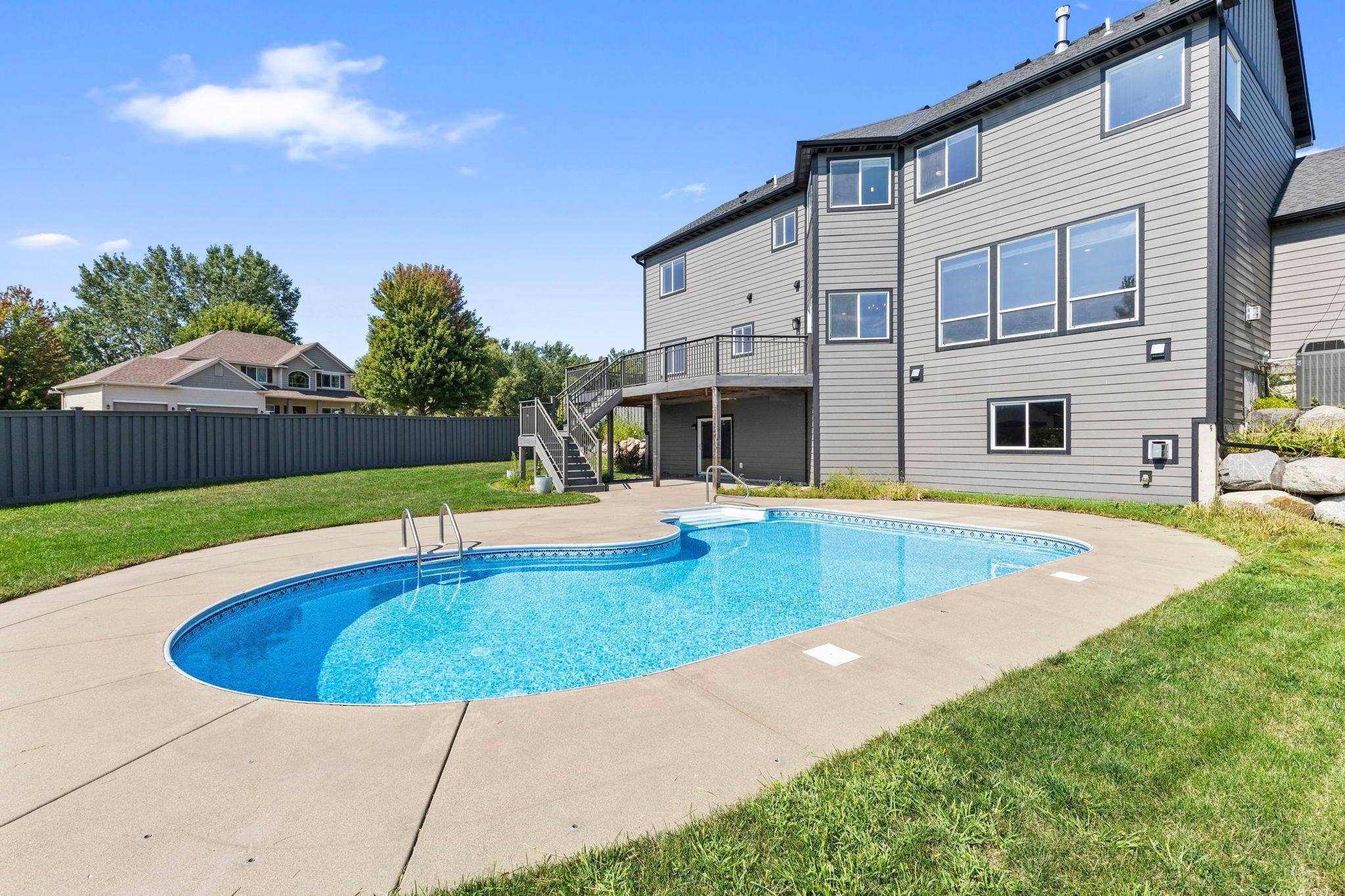 7242 205th ST W, Lakeville, MN 55044