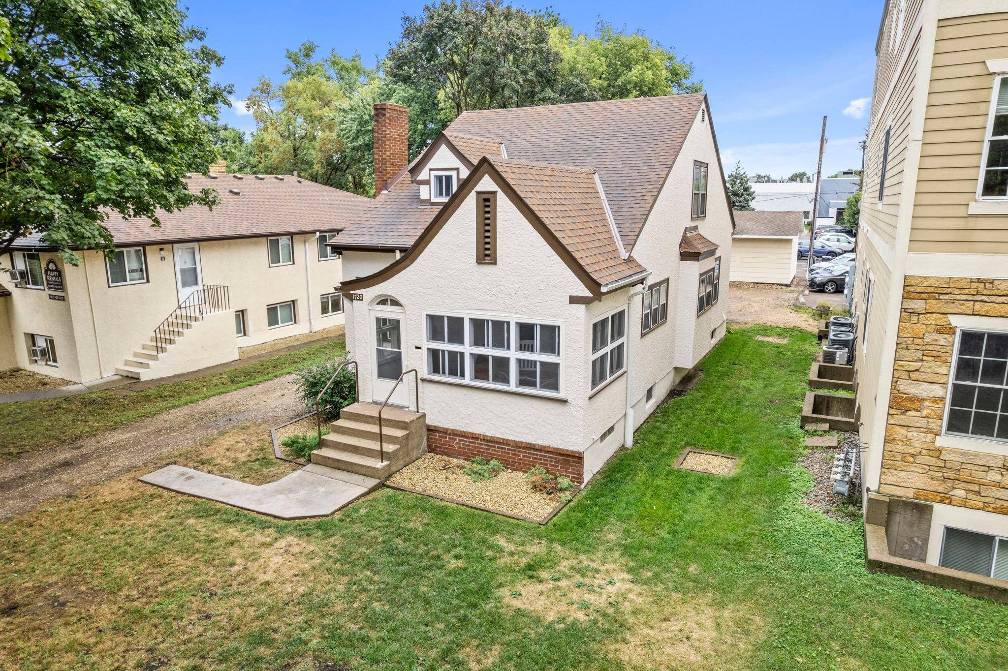 1720 Rollins AVE SE, Minneapolis, MN 55414