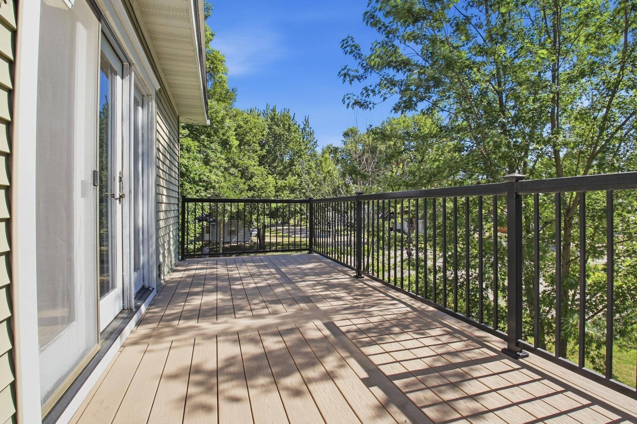 431 E 2nd ST, Litchfield, MN 55355