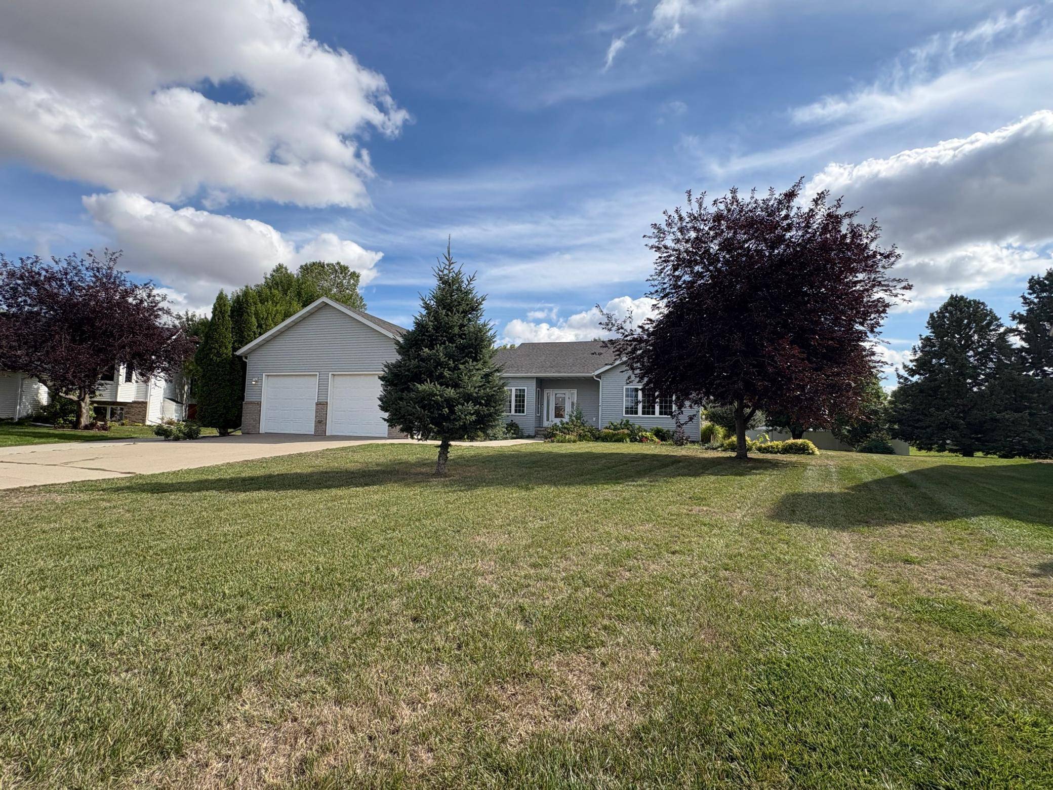 1928 33rd ST S, Moorhead, MN 56560