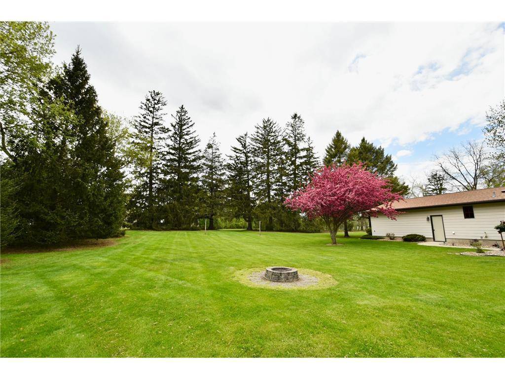 131 Walnut ST, Zumbrota, MN 55992