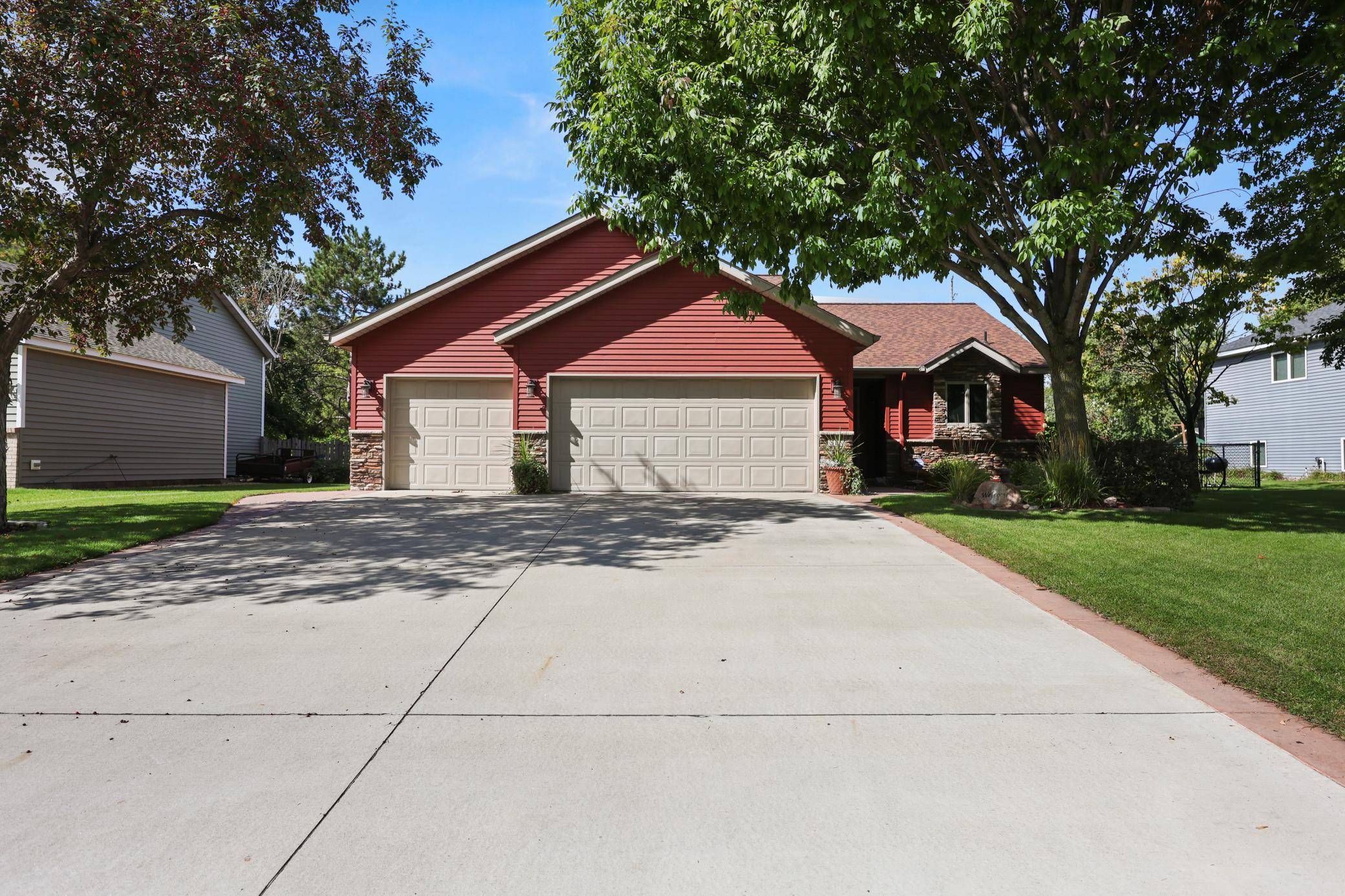 317 12th AVE N, Sartell, MN 56377