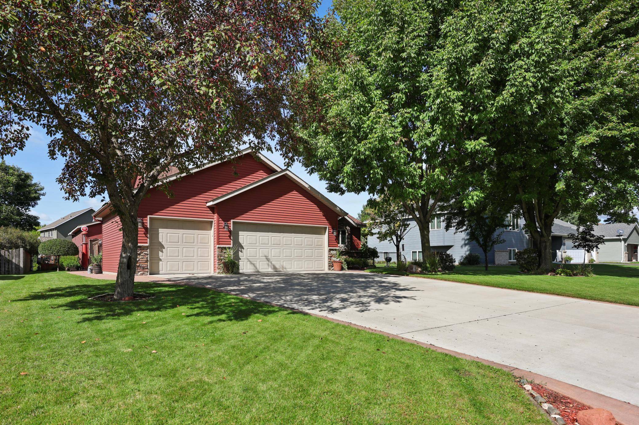 317 12th AVE N, Sartell, MN 56377