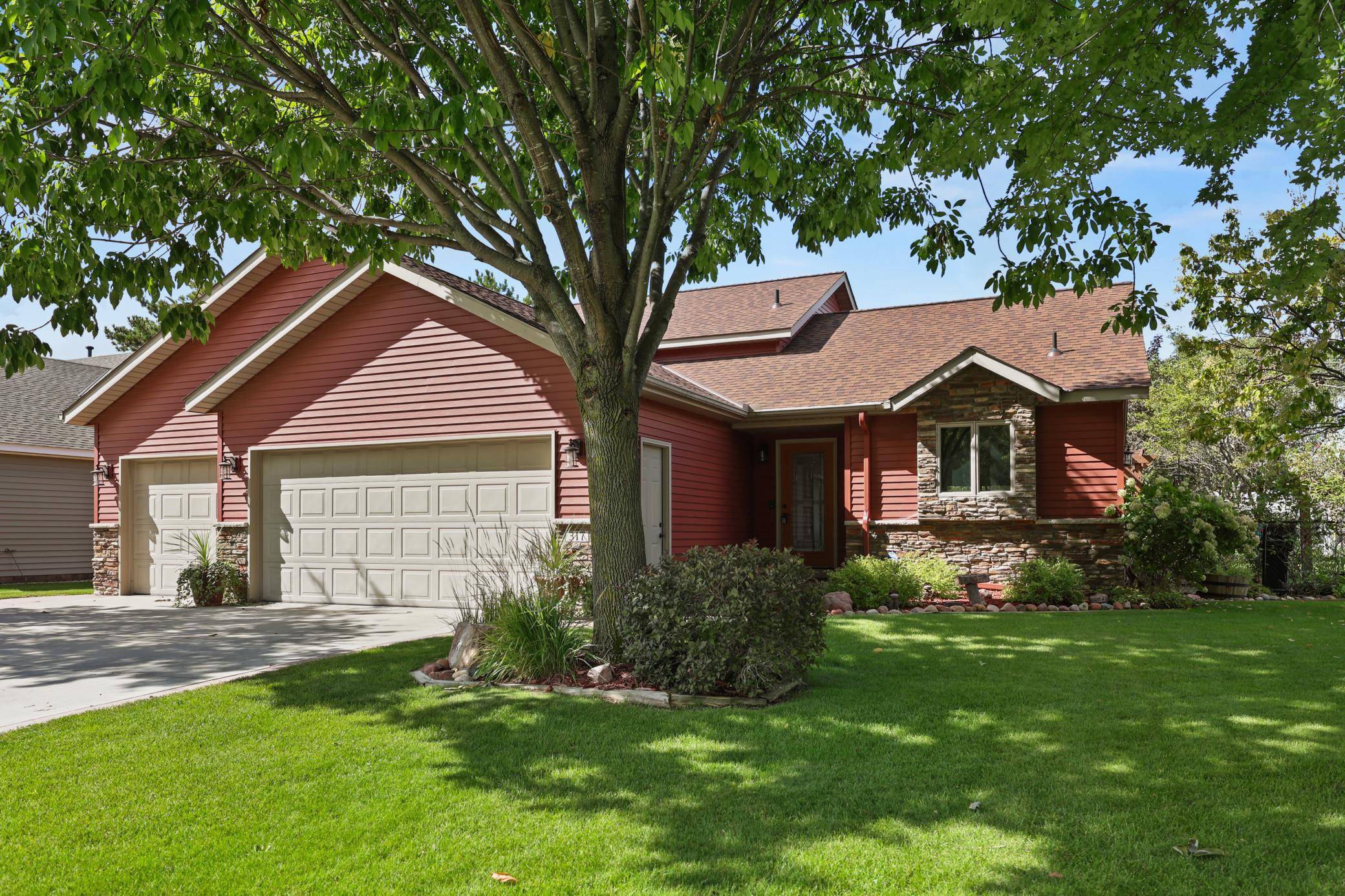 317 12th AVE N, Sartell, MN 56377