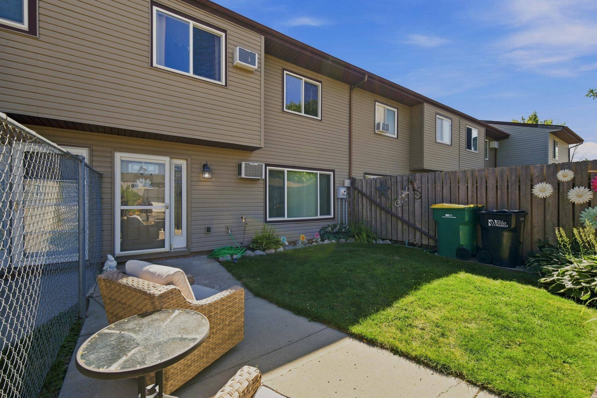 233 19th ST E, West Fargo, ND 58078
