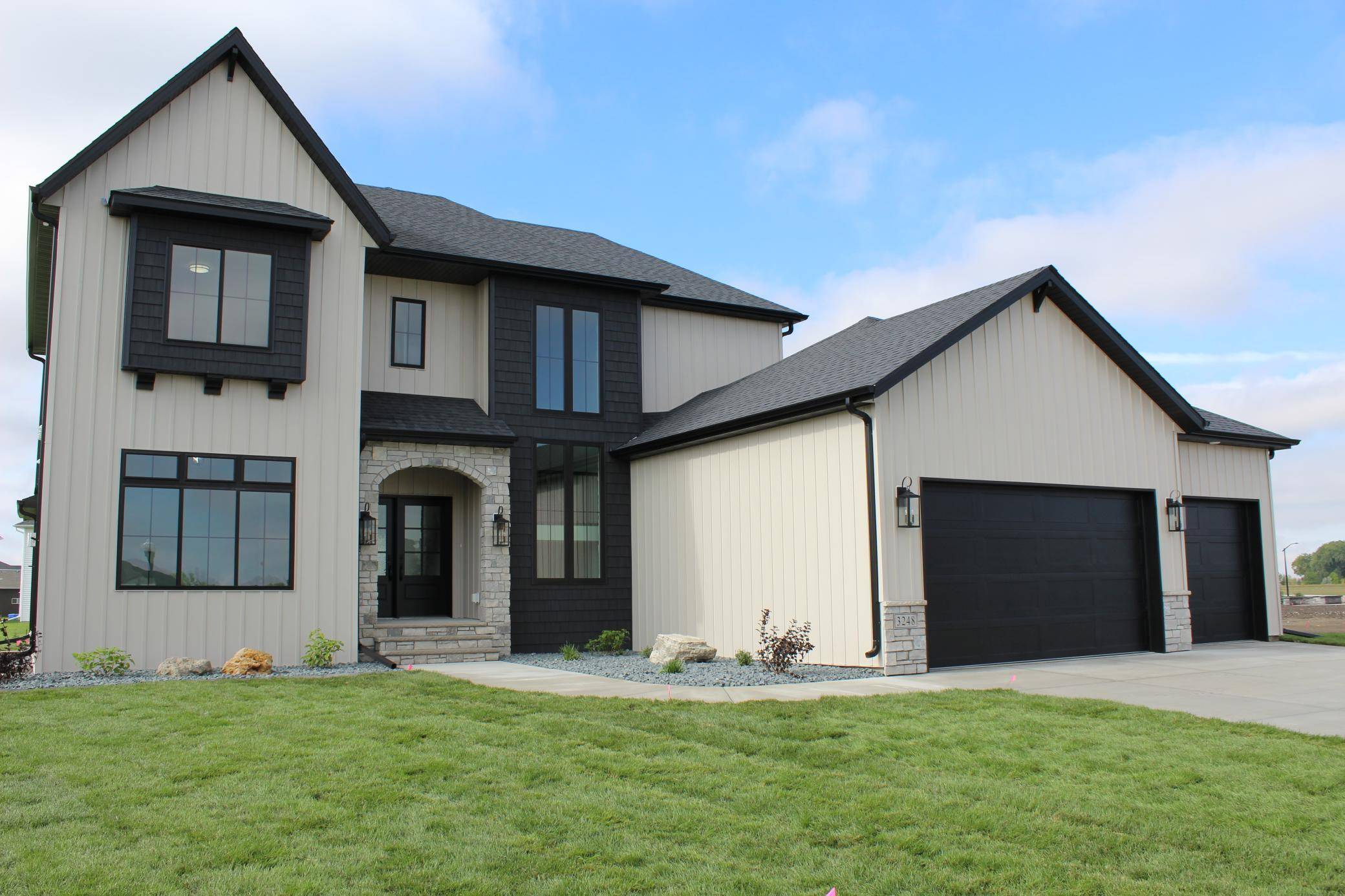 3248 66th AVE S, Fargo, ND 58104