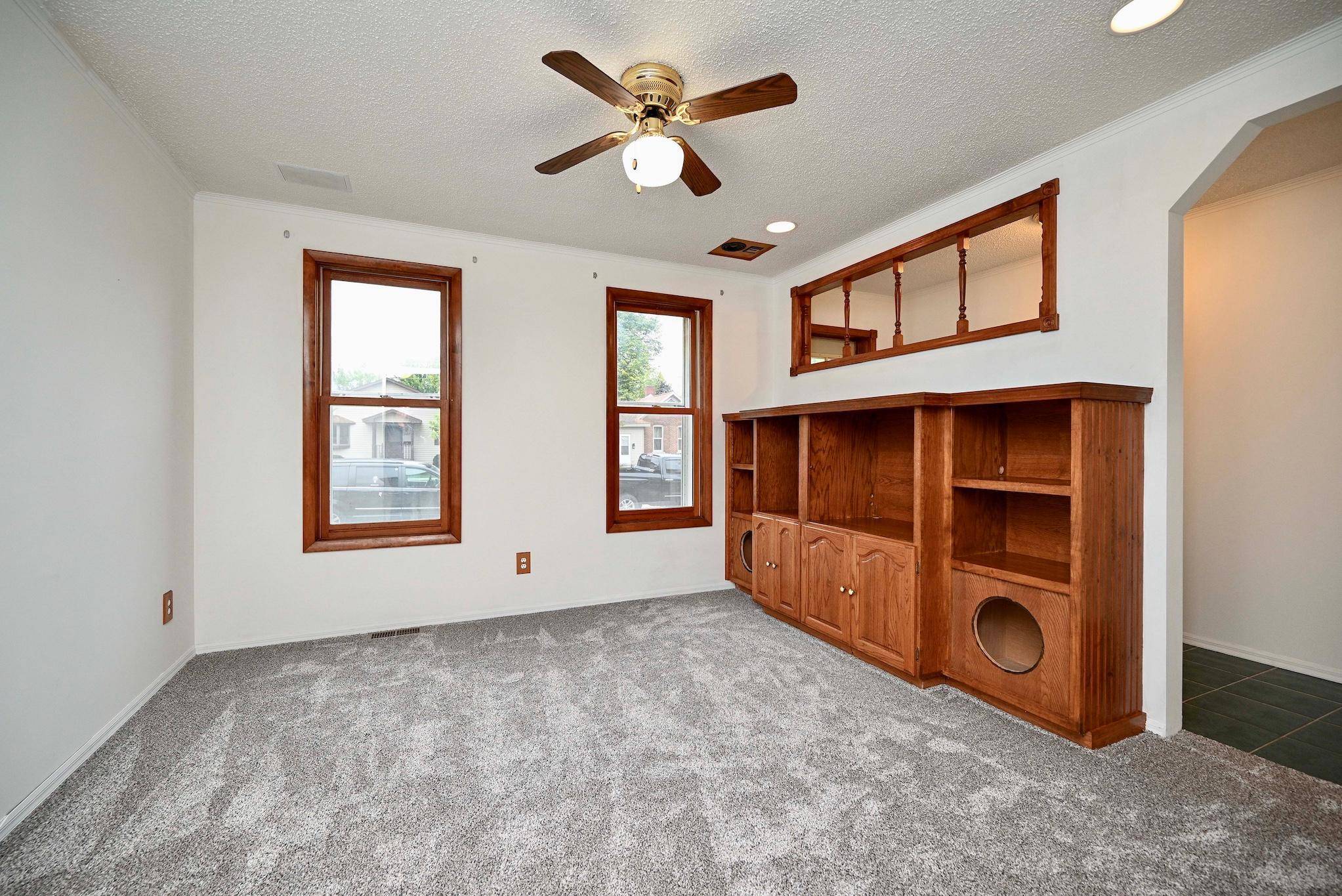 506 E Wabasha ST, Winona, MN 55987