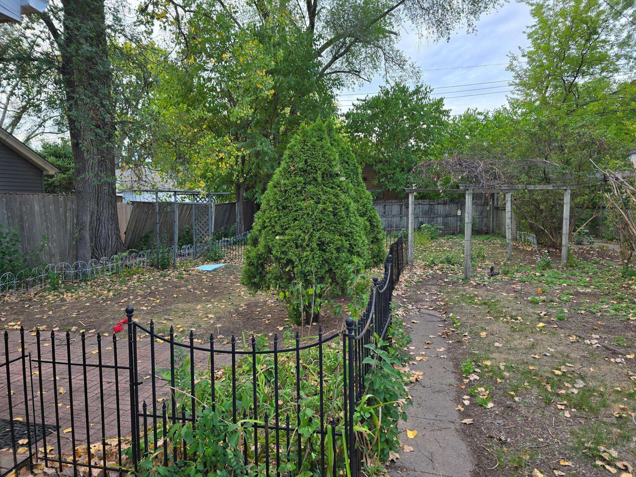 809 Oak ST, Hudson, WI 54016