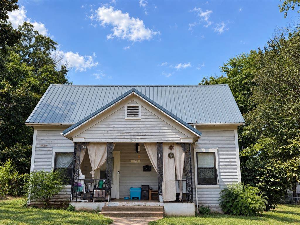 105 SE Adams ST, Idabel, OK 74745