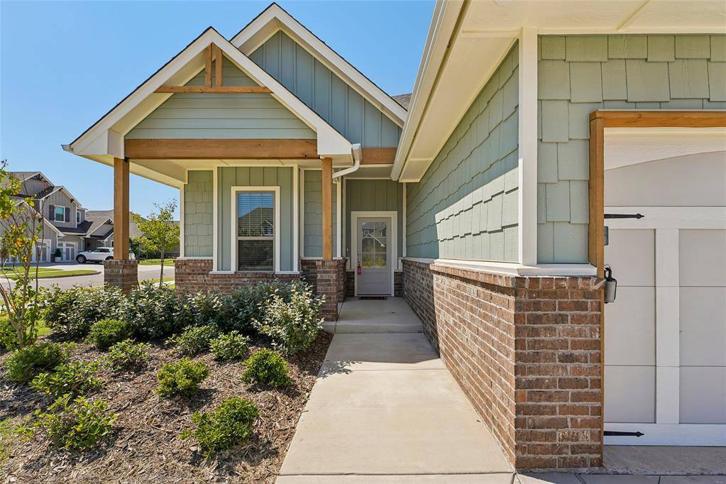 9300 NW 116th ST, Yukon, OK 73099