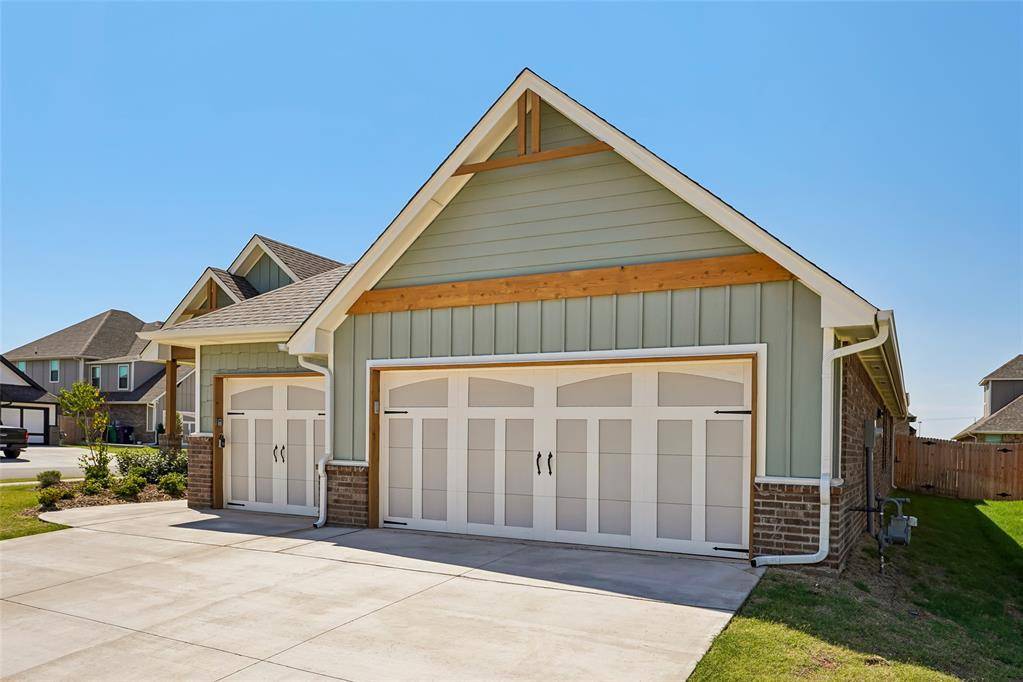 9300 NW 116th ST, Yukon, OK 73099