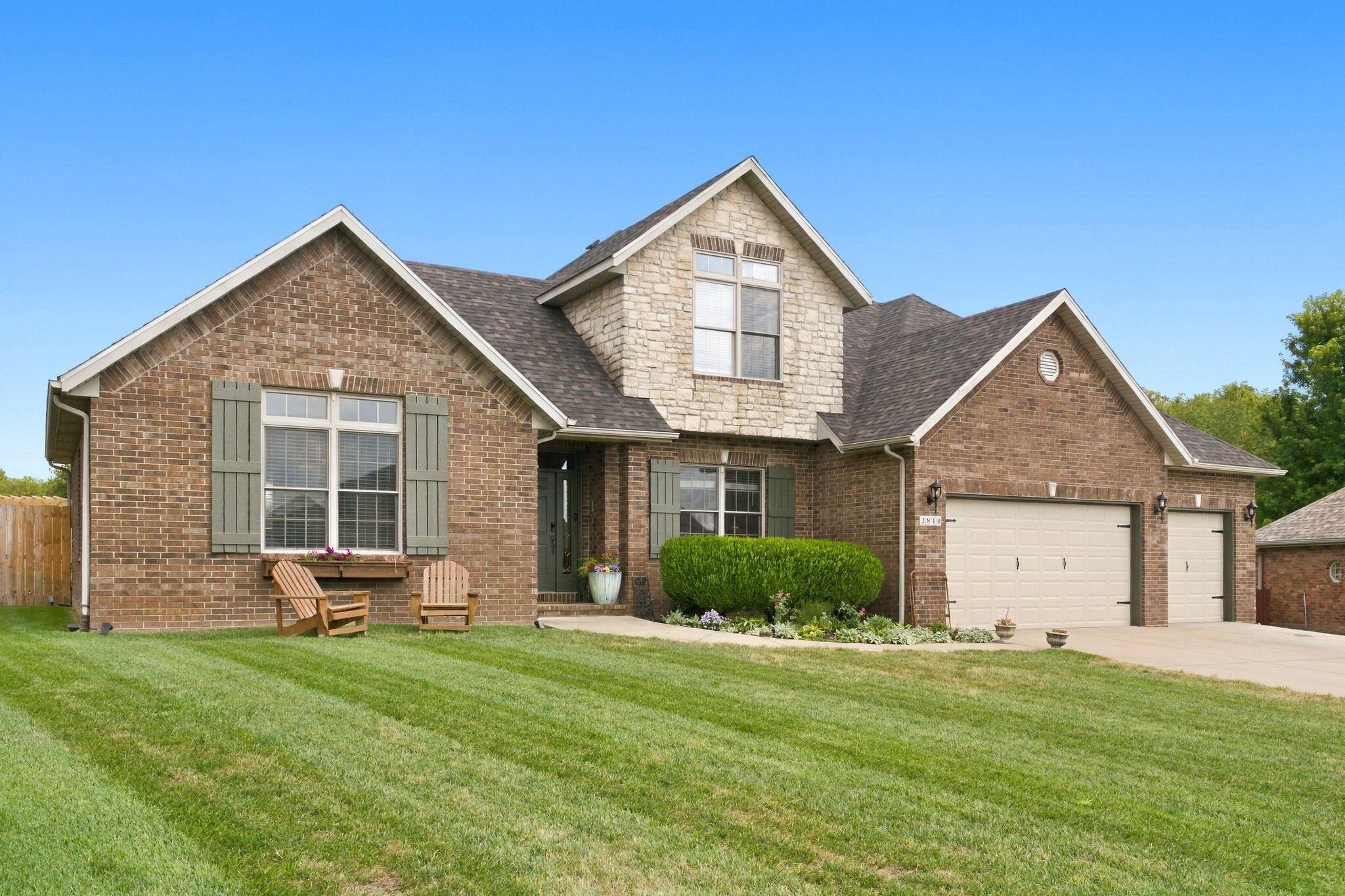 2810 N 24th ST, Ozark, MO 65721
