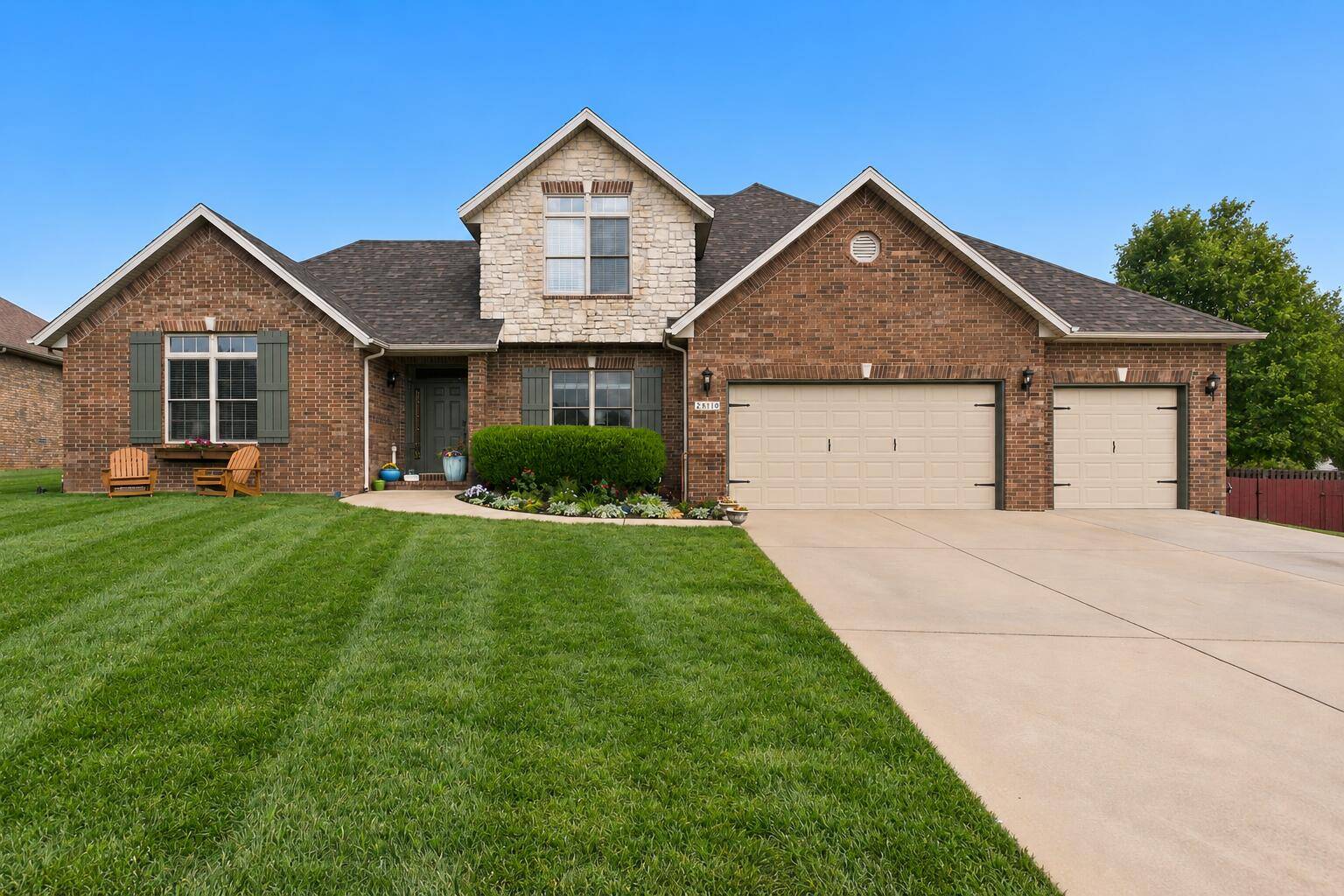 2810 N 24th ST, Ozark, MO 65721