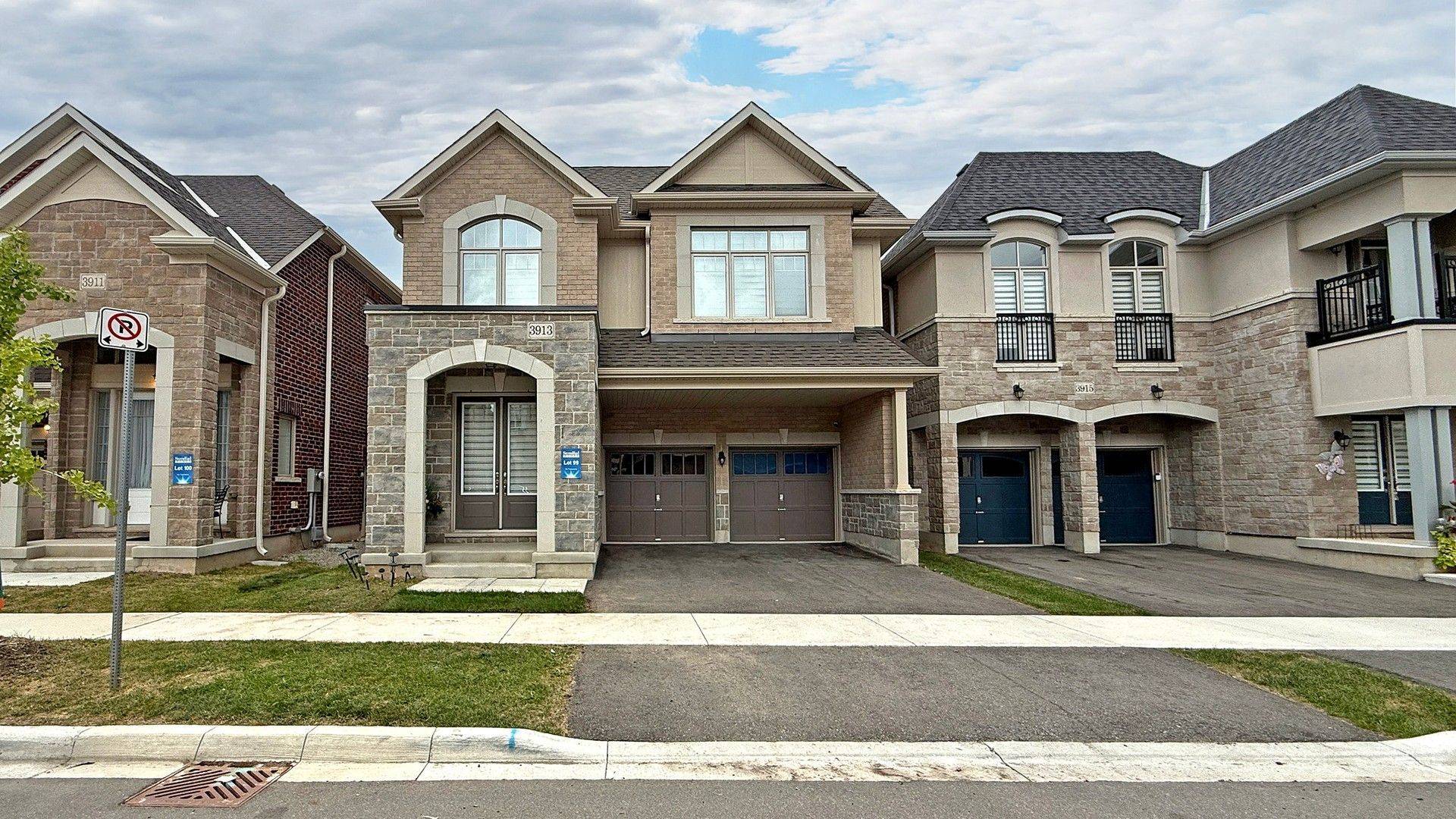 3913 Koenig RD, Burlington, ON L7M 0Z5