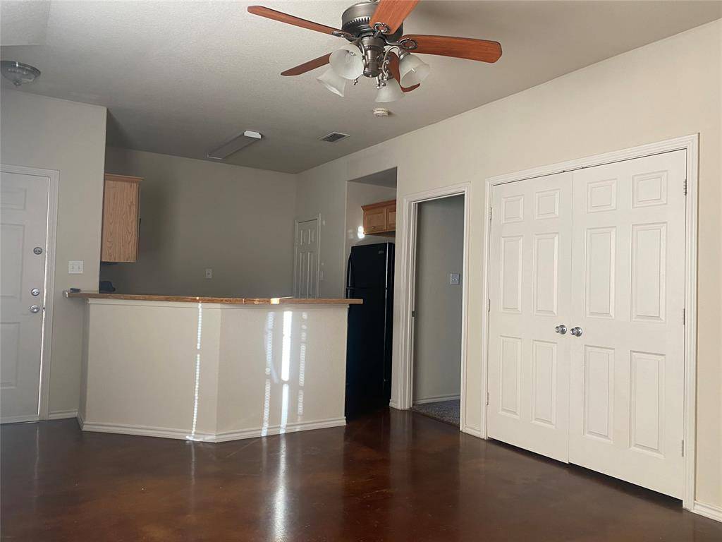 123 Sunburst Court, Weatherford, TX 76087