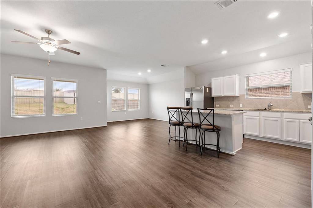 7405 Spring Ray DR, Del Valle, TX 78617