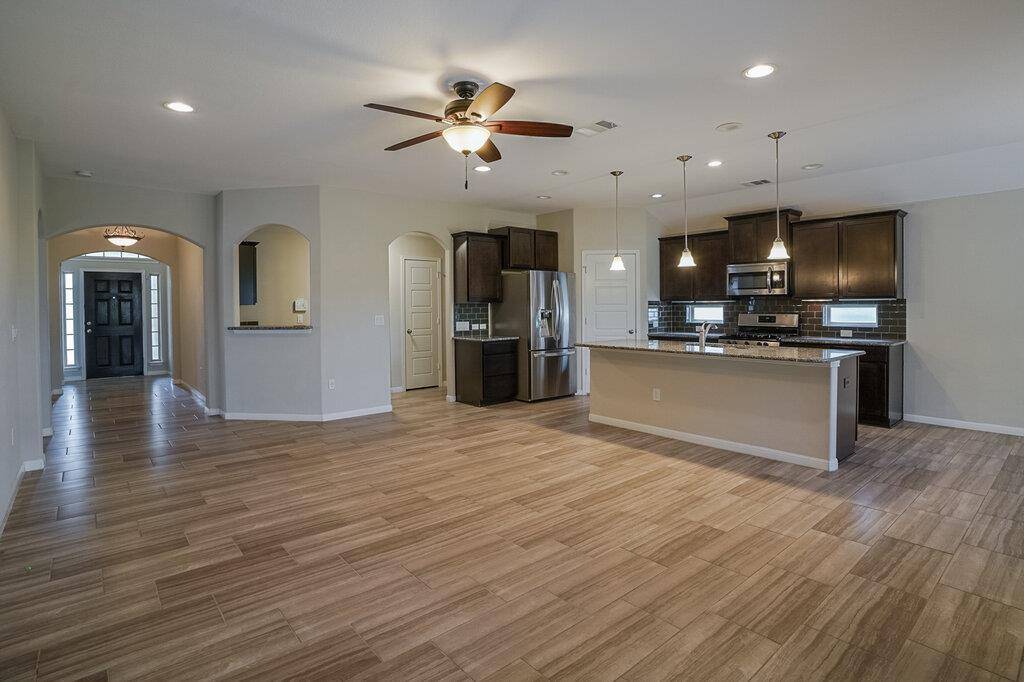 313 Longhorn Cavern RD, Leander, TX 78641