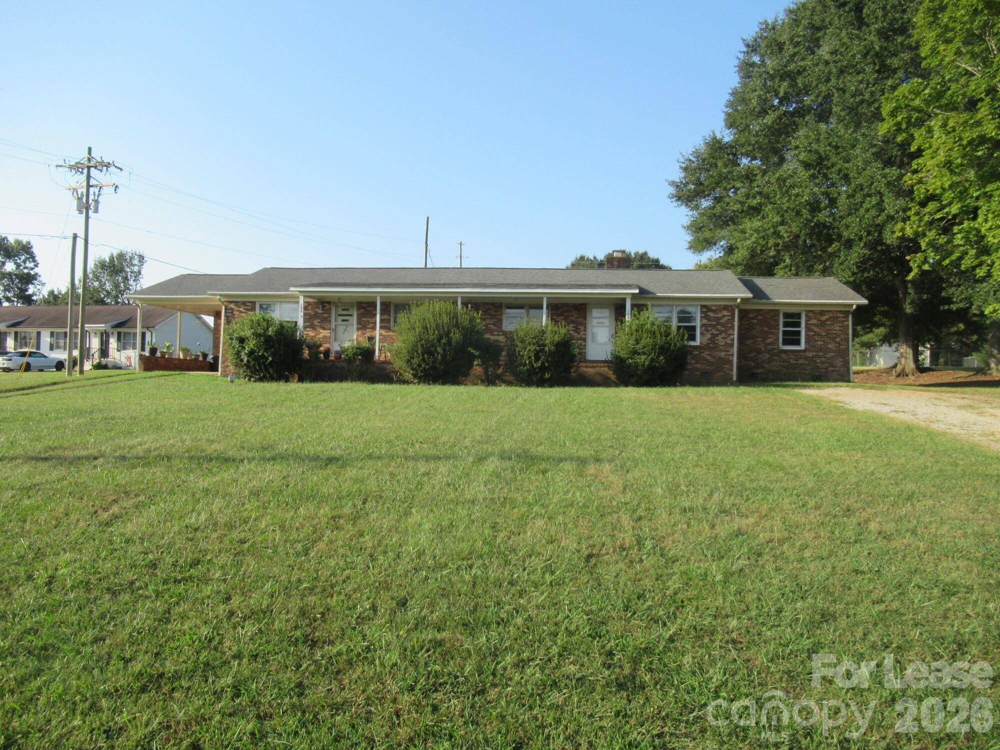 2084 Shuford RD, Lincolnton, NC 28092