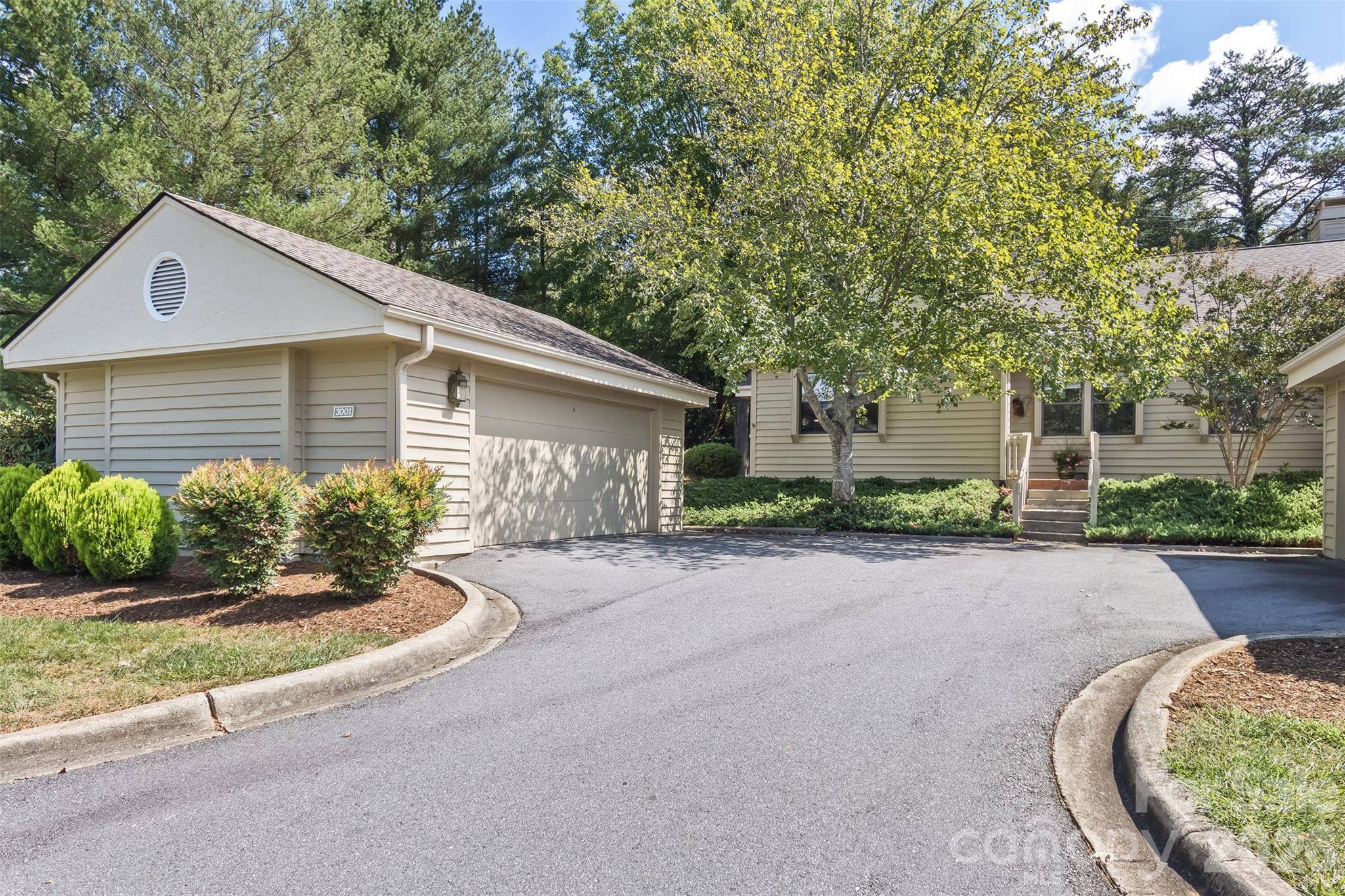 3001 Saint Augustine PL #AA1, Asheville, NC 28805