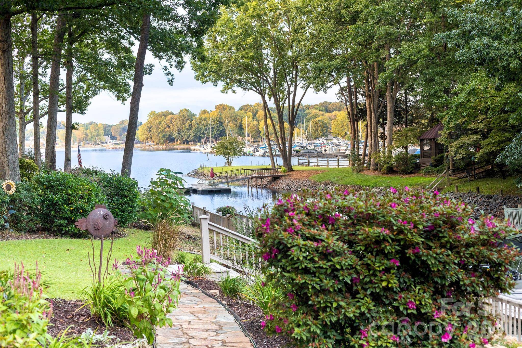 20019 Chapel Point LN, Cornelius, NC 28031