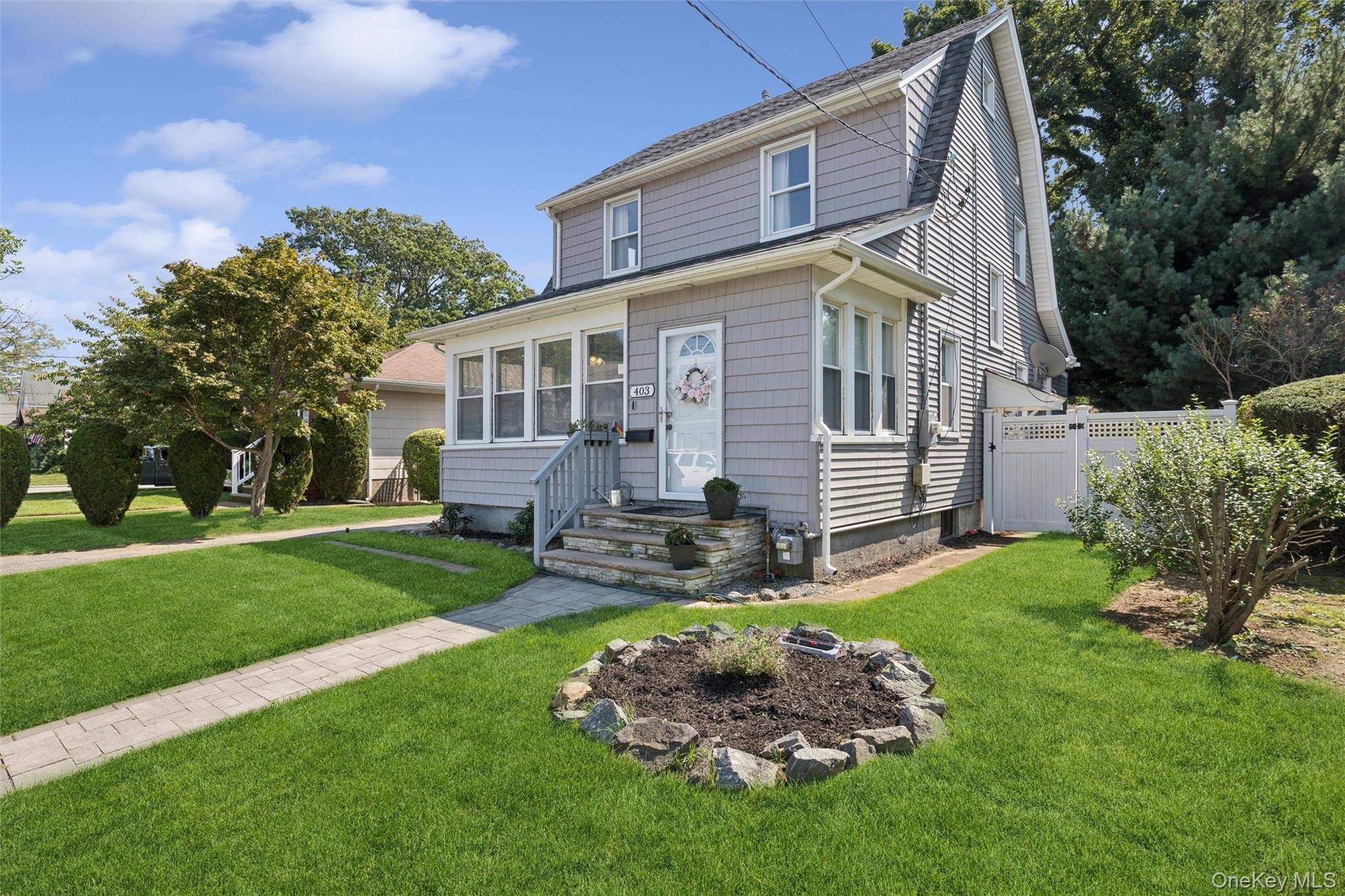 403 Clinton ST, Bellmore, NY 11710