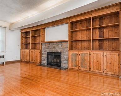 80-07 215th ST, Hollis Hills, NY 11427