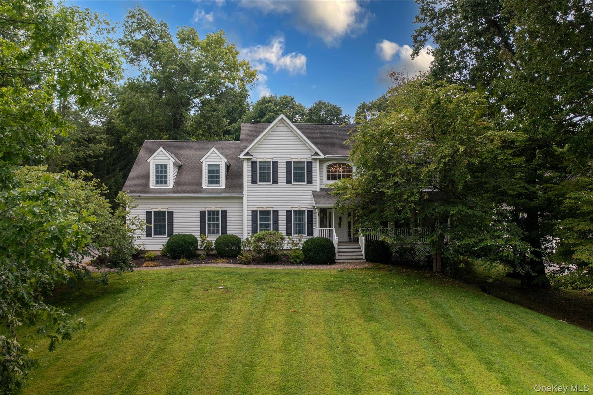 53 Traci LN, Hopewell Junction, NY 12533