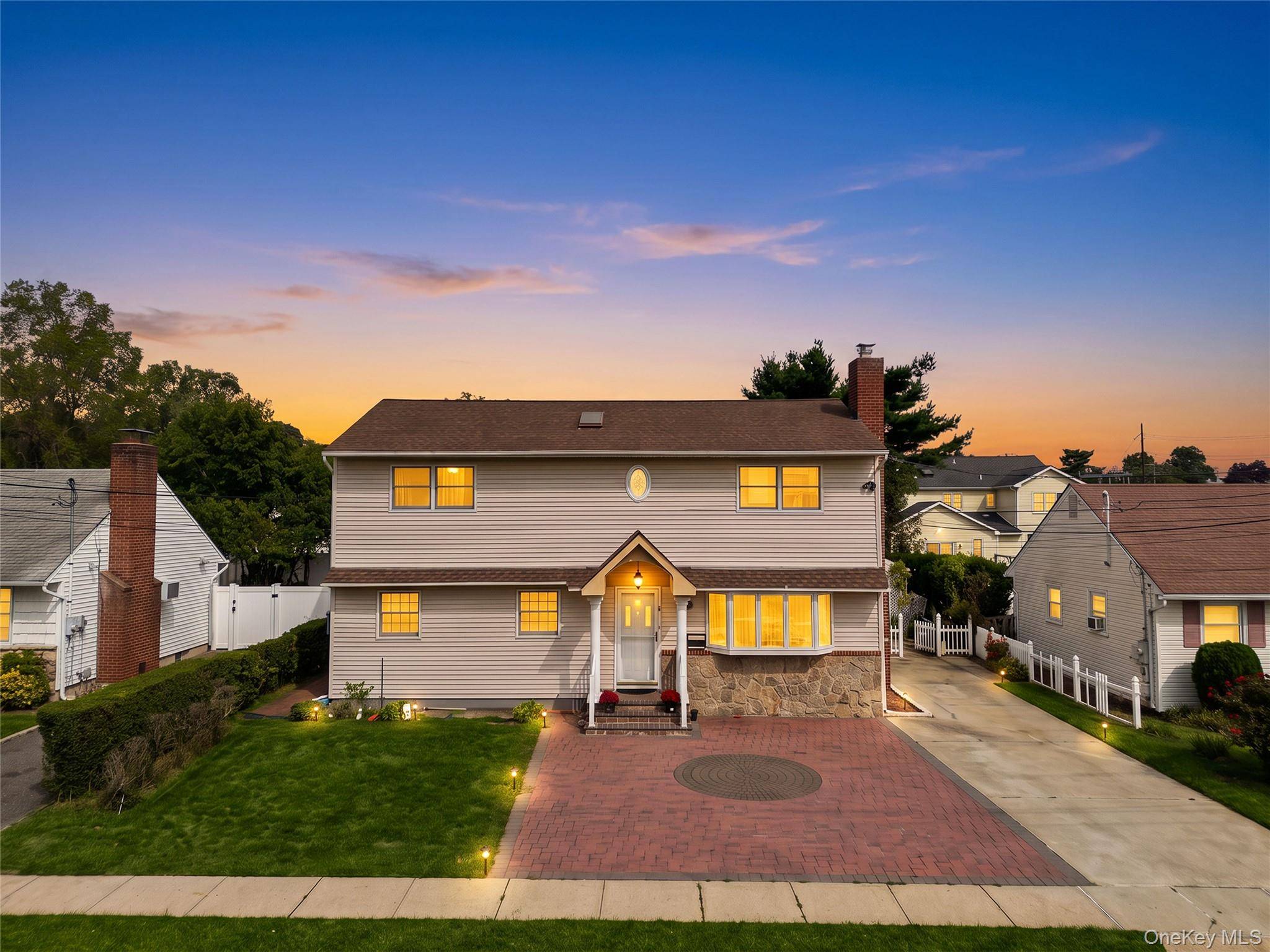 234 Nevada ST, Hicksville, NY 11801