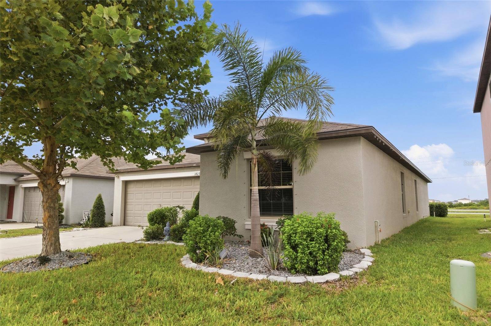 1423 GOLDEN GLOW DR, Ruskin, FL 33570