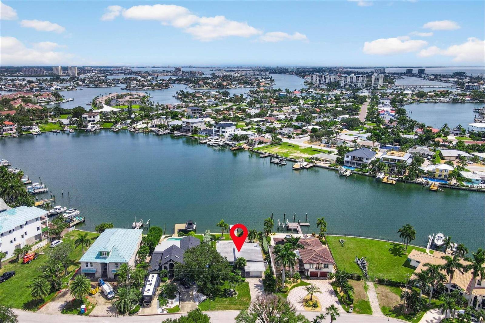 53 DOLPHIN DR, Treasure Island, FL 33706