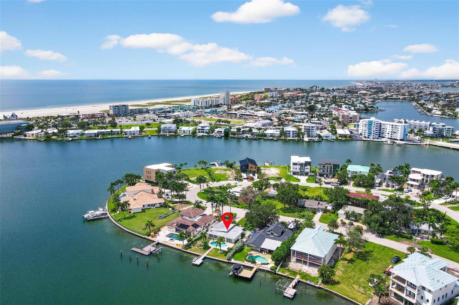 53 DOLPHIN DR, Treasure Island, FL 33706