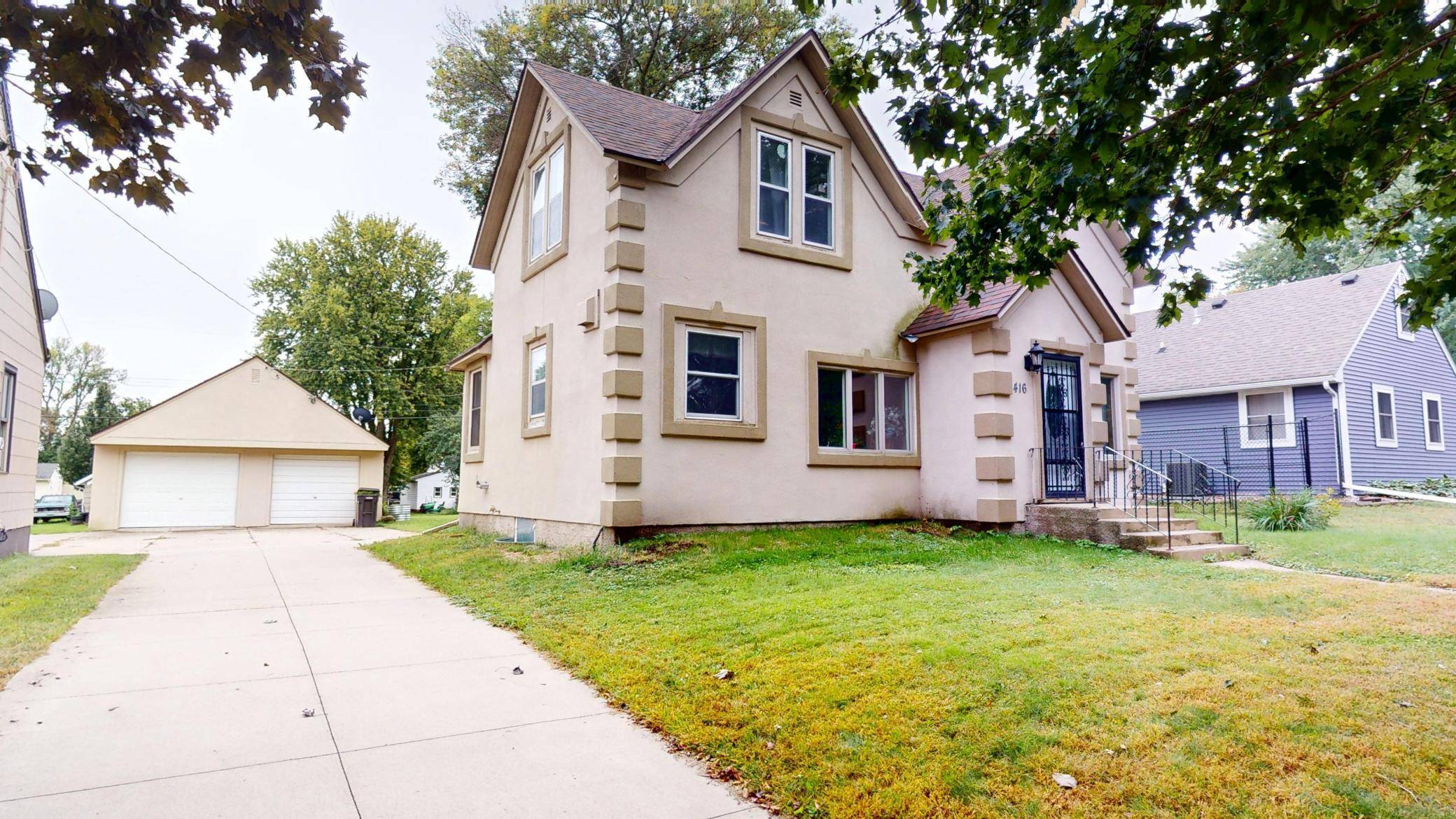 416 1st ST SW, New Richland, MN 56072