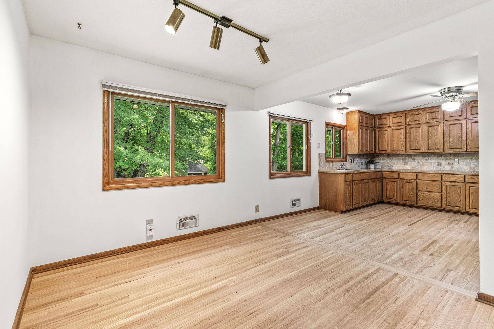 1760 Garland LN N, Plymouth, MN 55447
