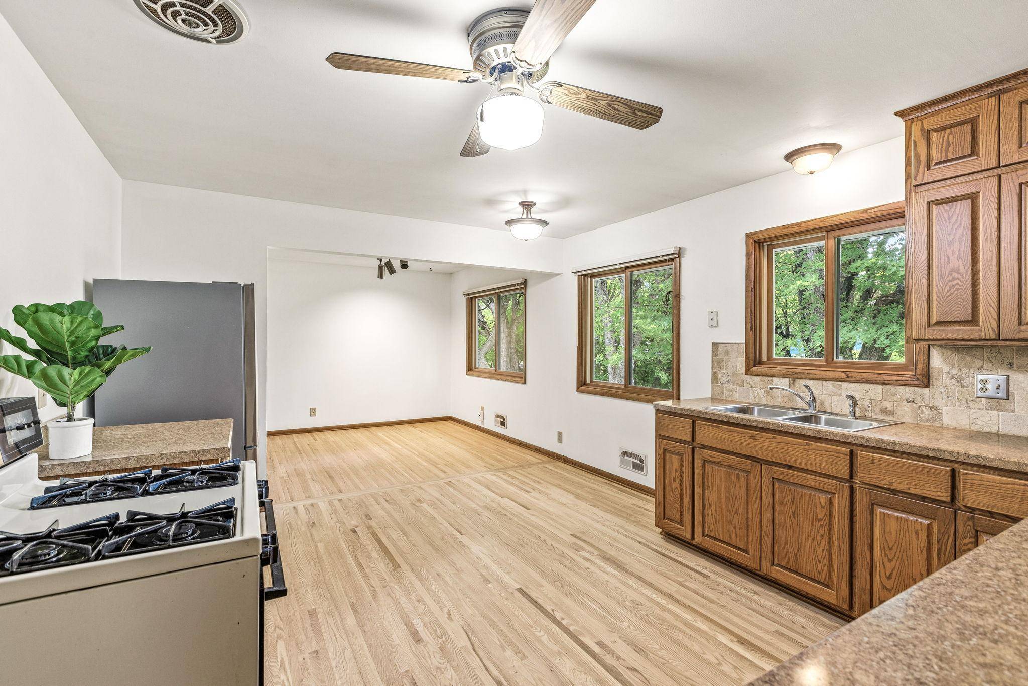 1760 Garland LN N, Plymouth, MN 55447