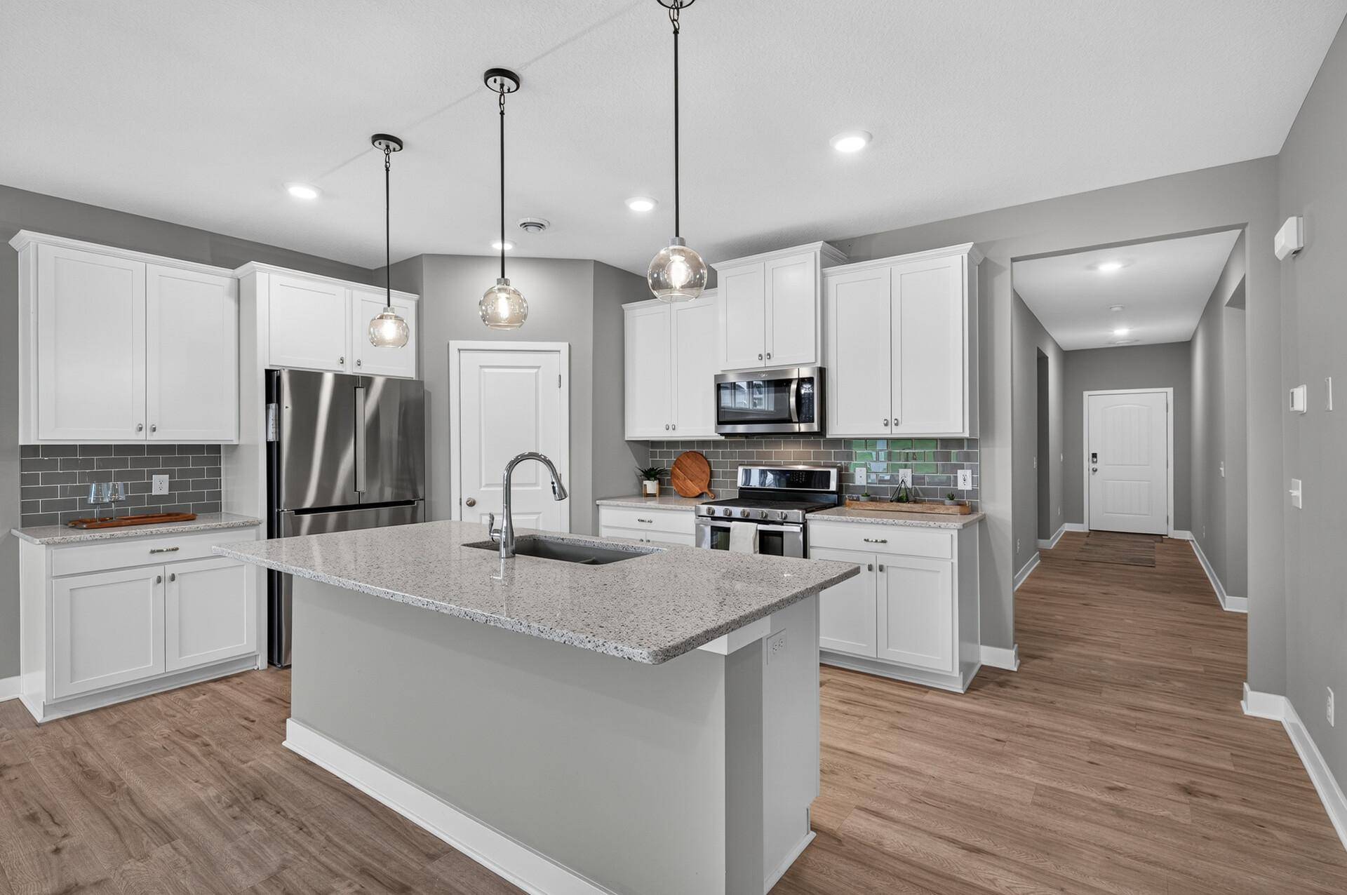 18374 Hamby WAY, Lakeville, MN 55044