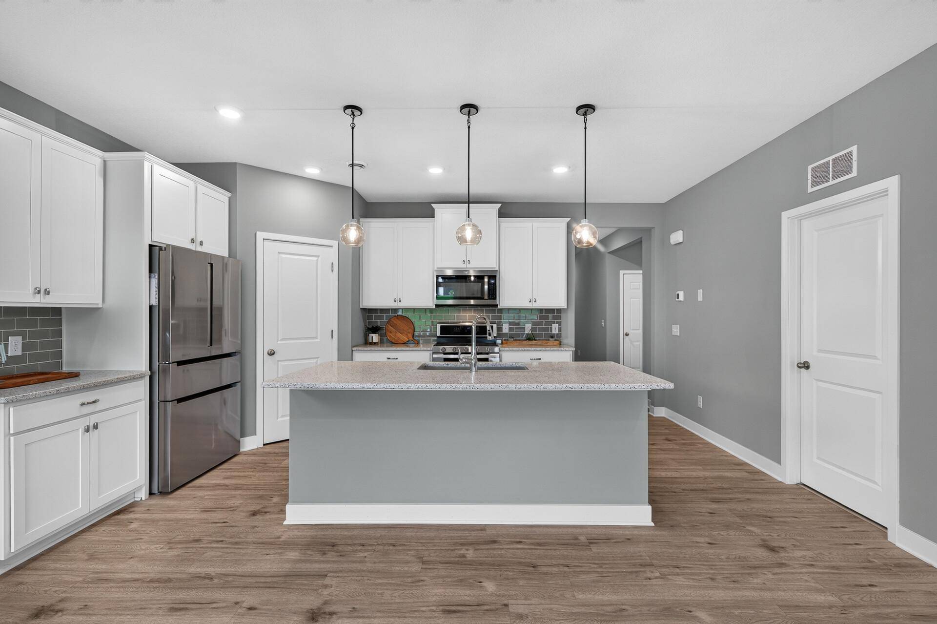 18374 Hamby WAY, Lakeville, MN 55044