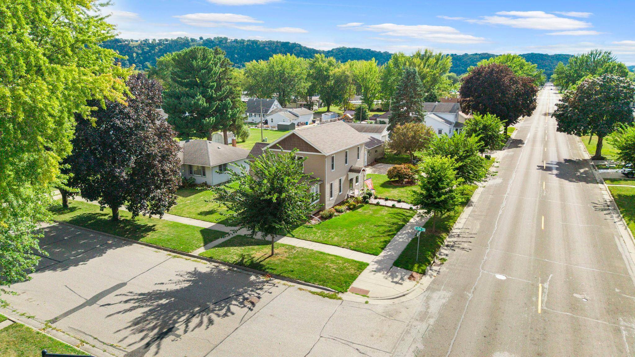 702 S 6th ST, Lake City, MN 55041