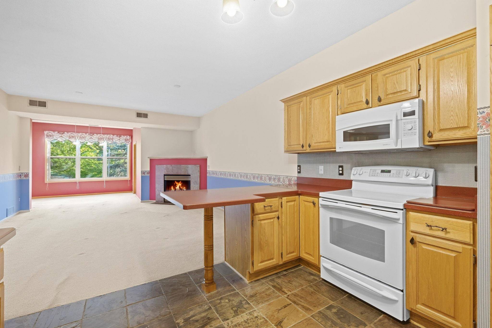 8500 Franlo RD #205, Eden Prairie, MN 55344