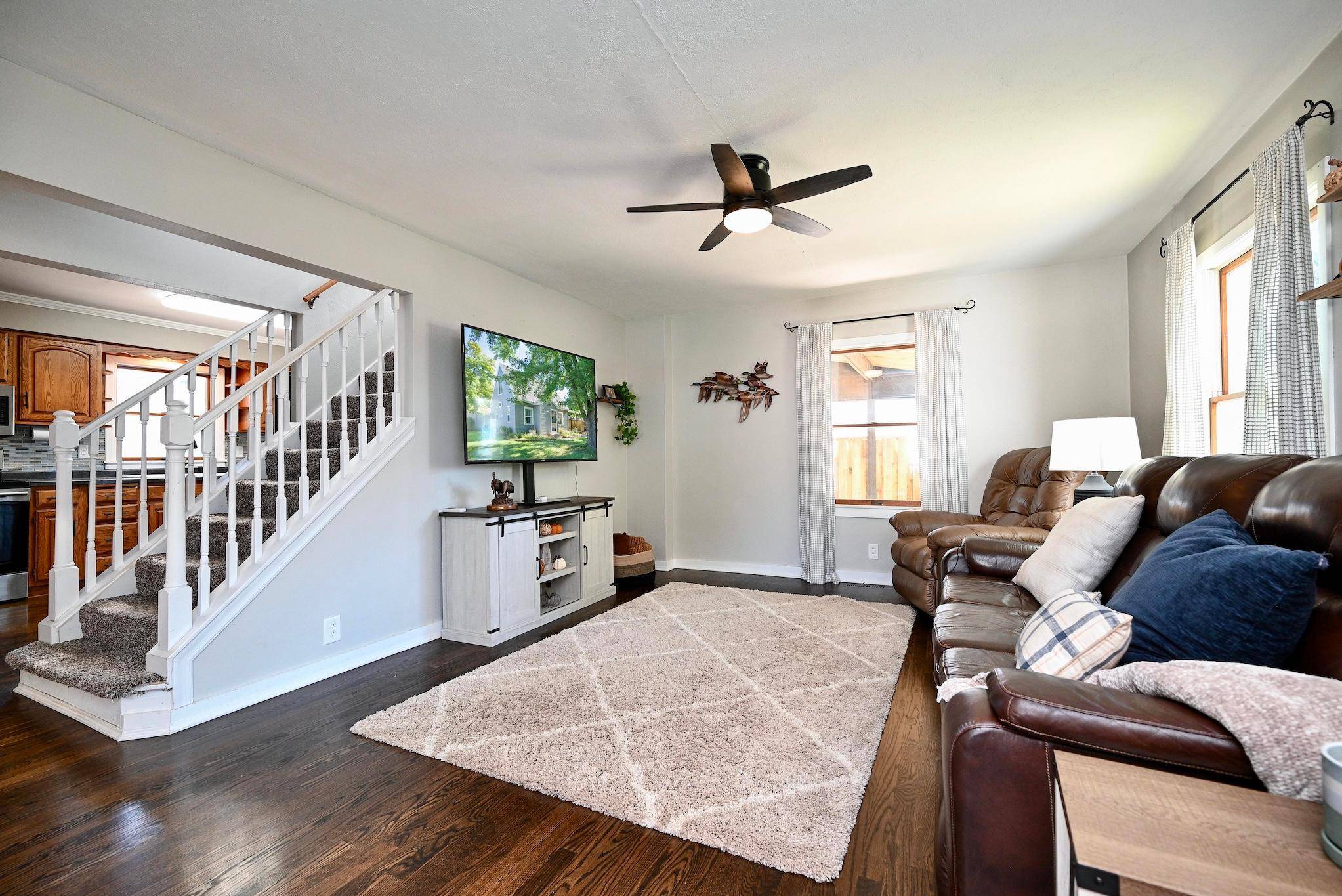 1880 W 5th ST, Winona, MN 55987