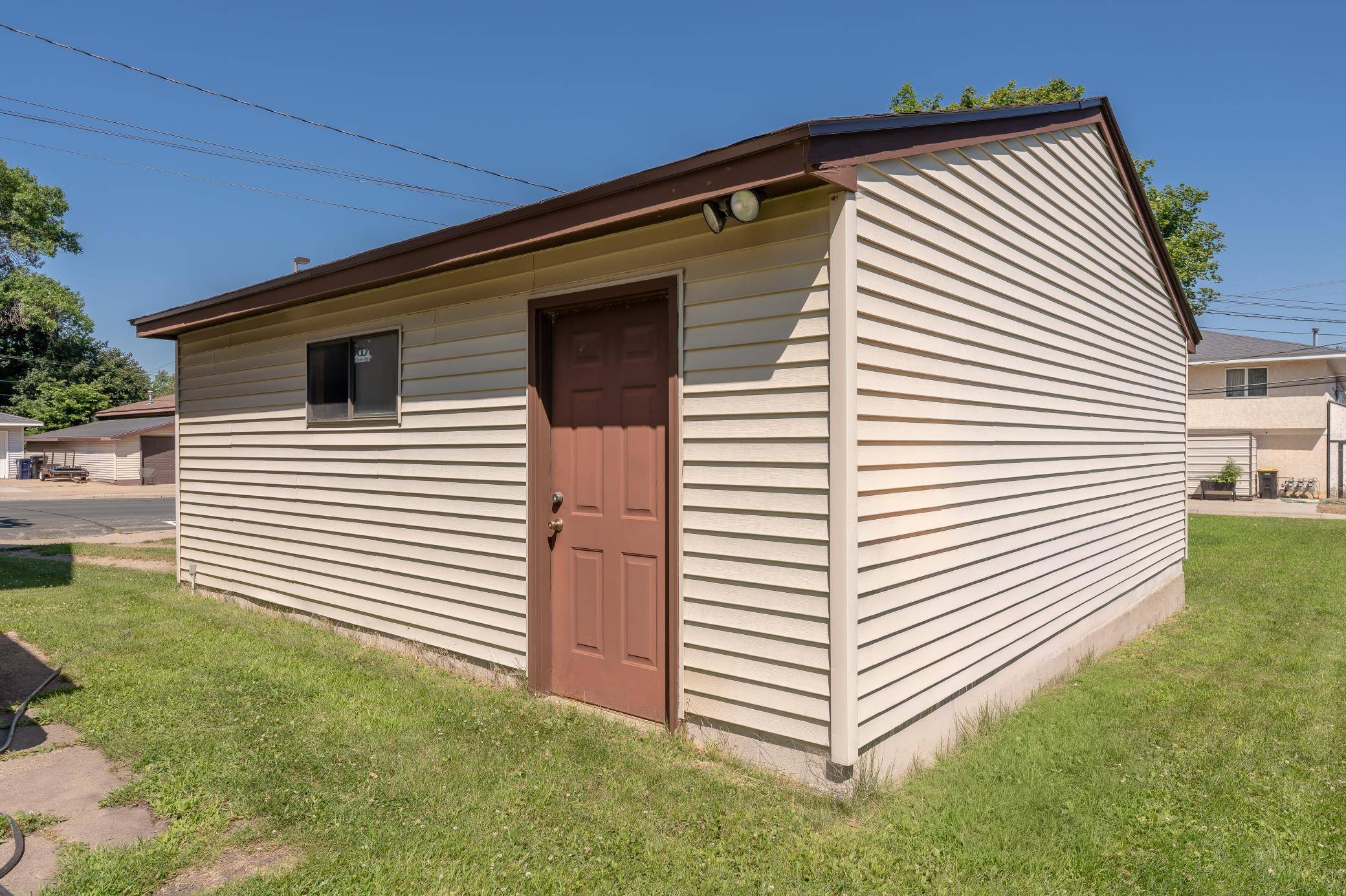 239 3rd AVE W, Shakopee, MN 55379