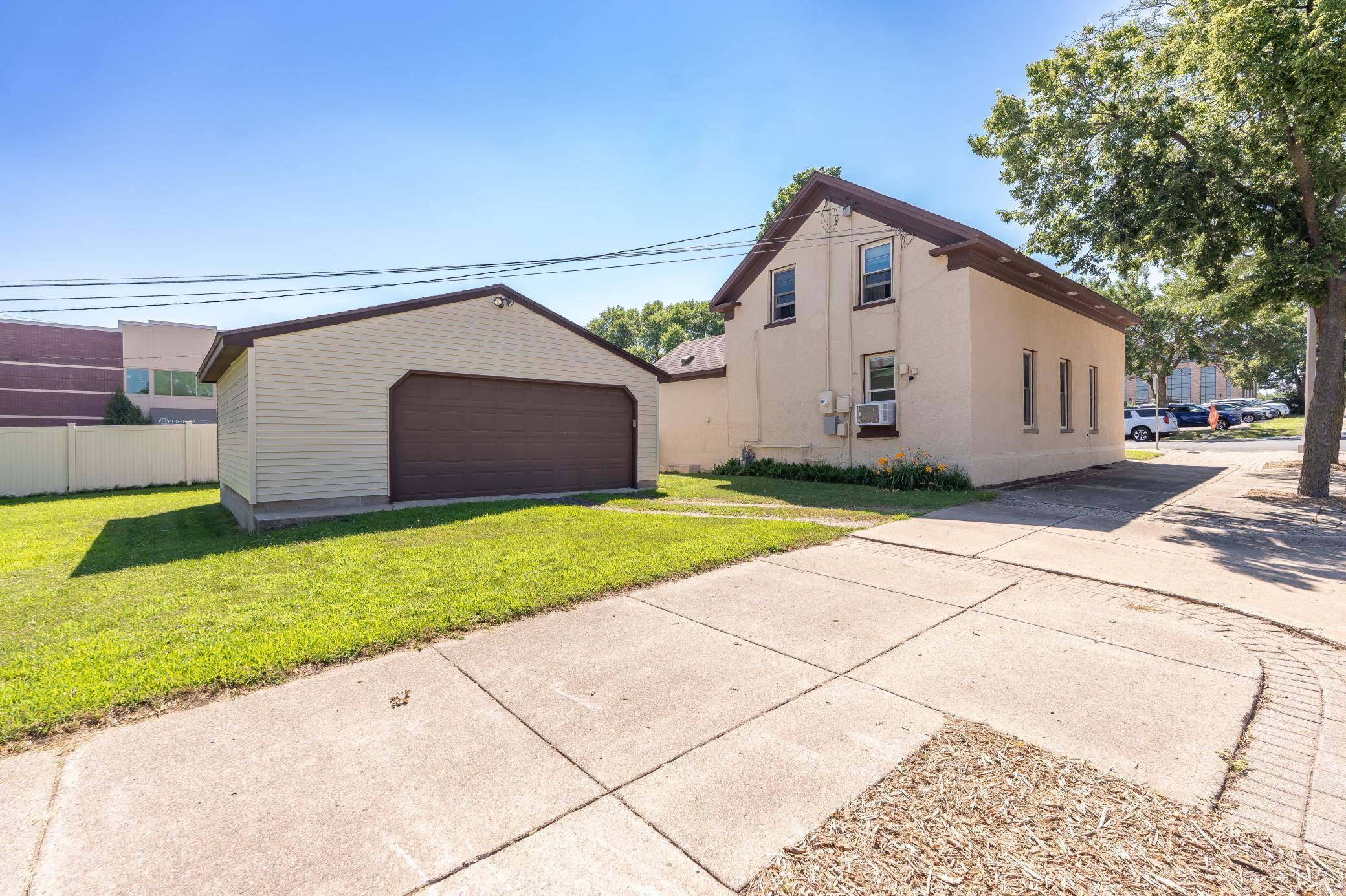 239 3rd AVE W, Shakopee, MN 55379