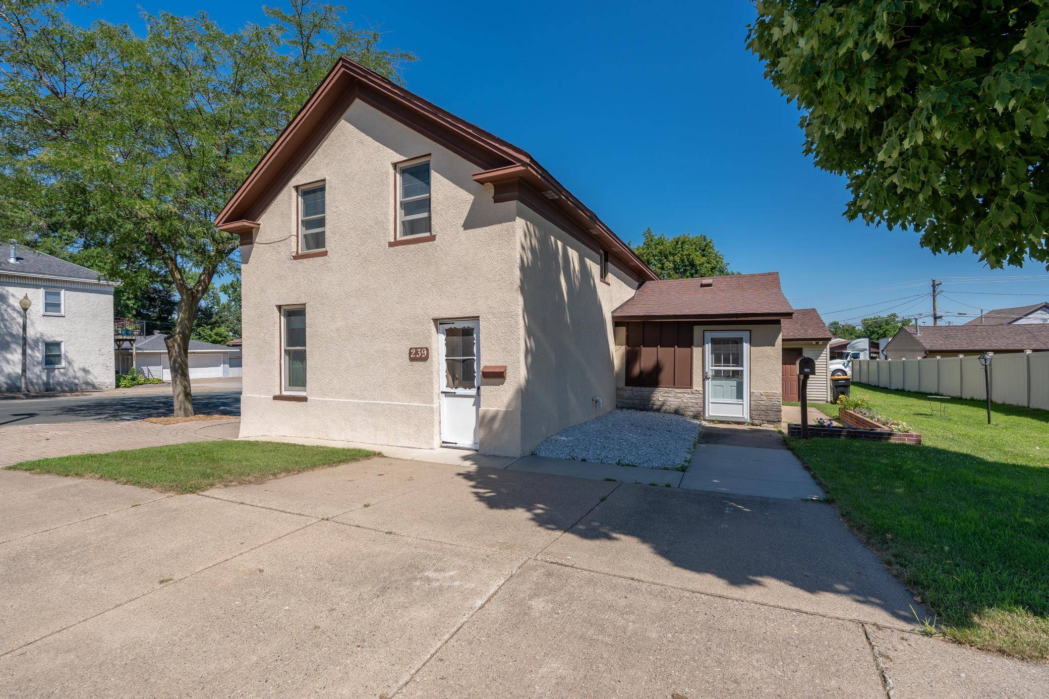 239 3rd AVE W, Shakopee, MN 55379