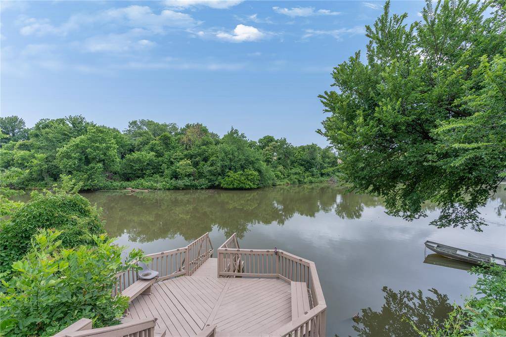 6209 Inland RD, Warr Acres, OK 73132