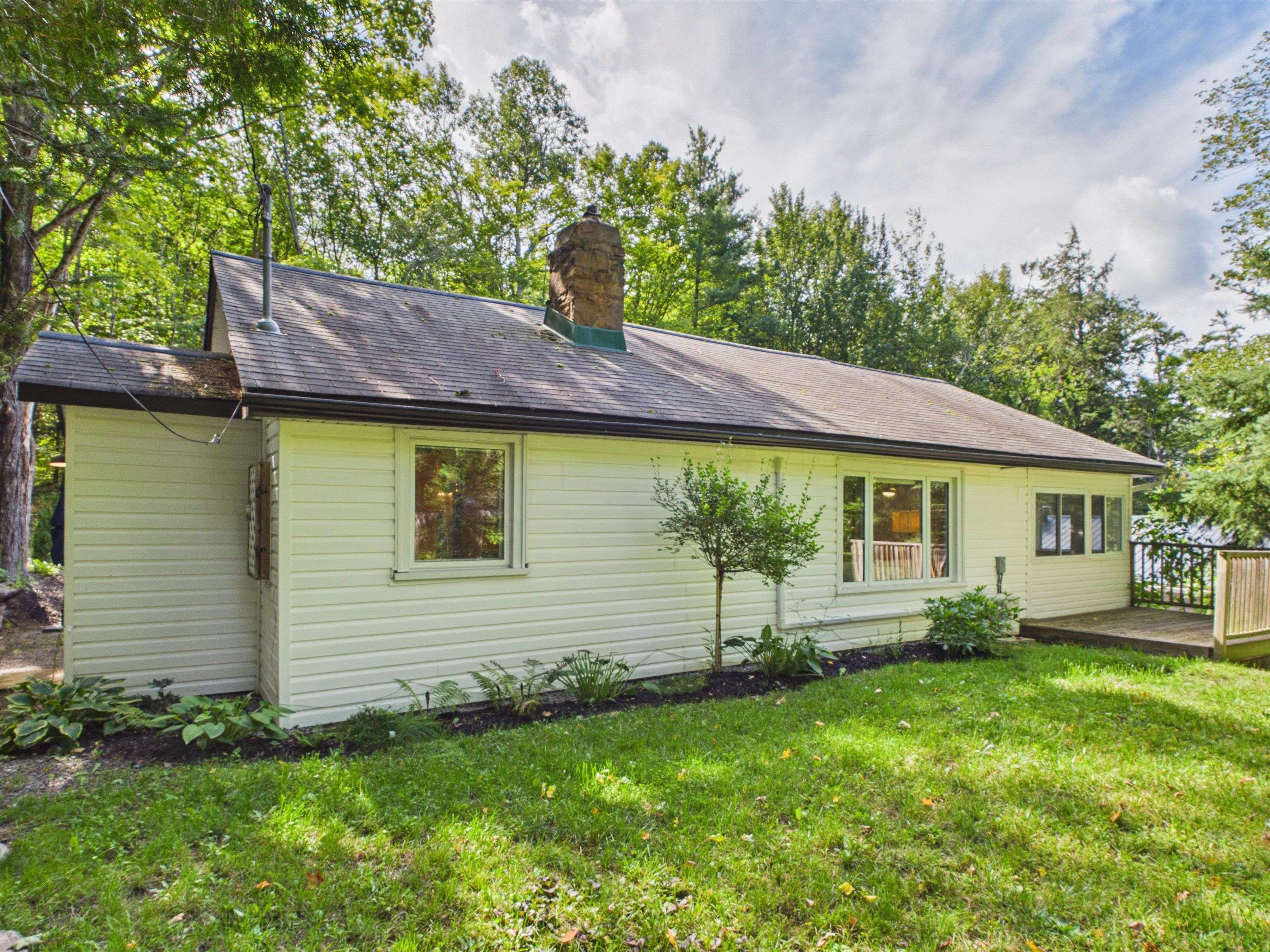 1037 Strawberry Bay RD, Bracebridge, ON P1L 1X2