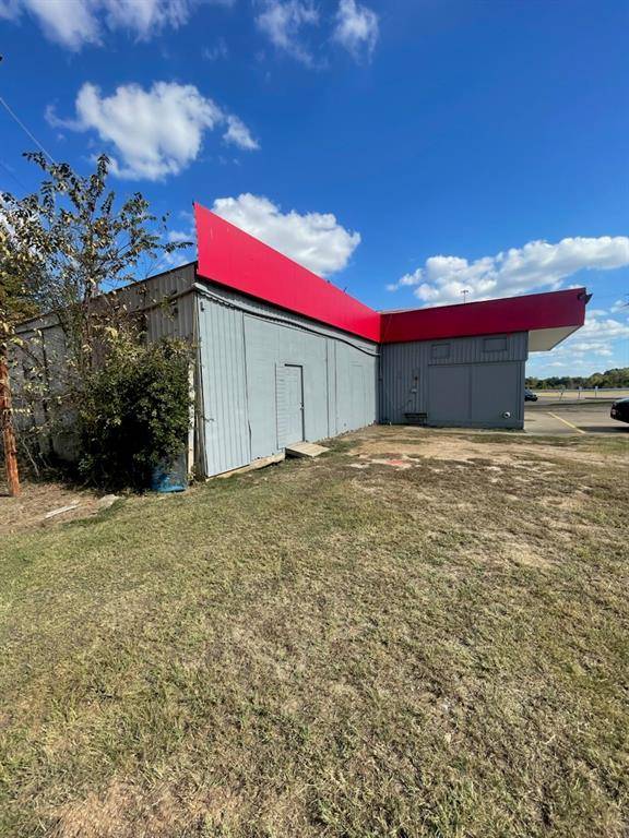 2900 Interstate 20, Van, TX 75790