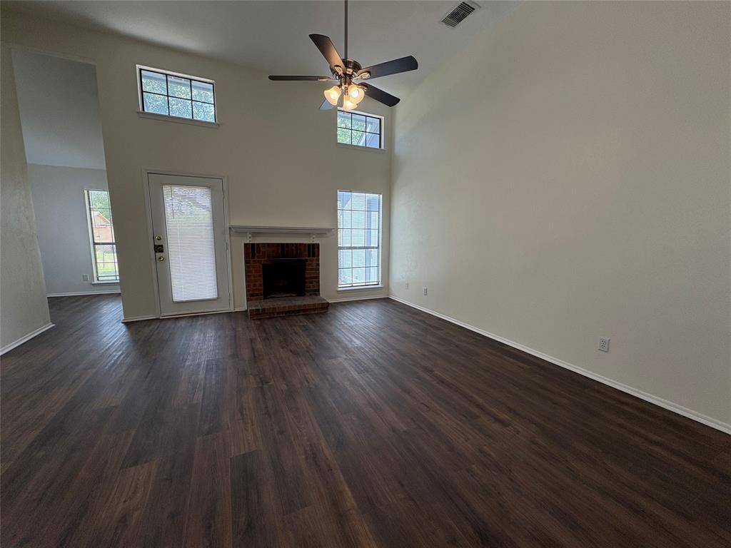 1362 Southridge Drive, Lancaster, TX 75146